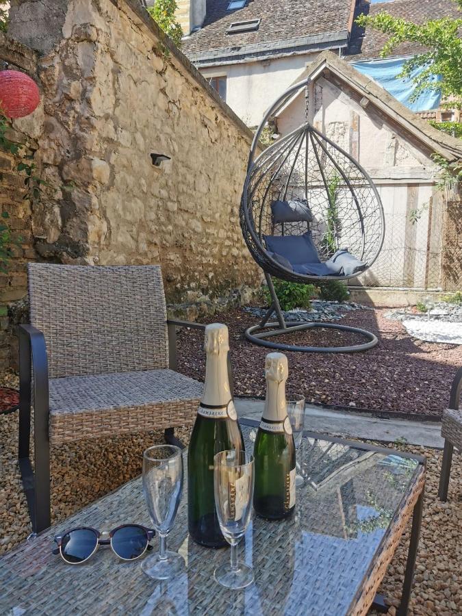 Les Cieux De La Cathedrale - Calme - Jardin - Wifi Lägenhet Troyes Exteriör bild
